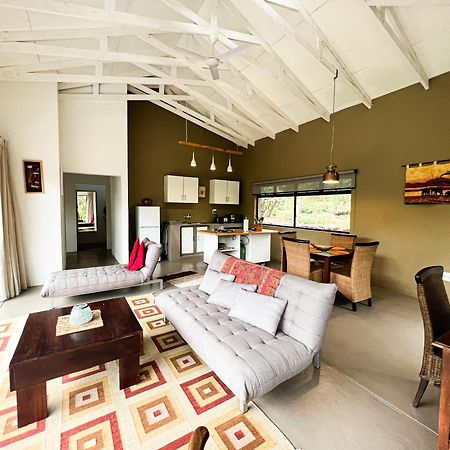 Ukuthula Cottages Kampersrus AH Exteriör bild